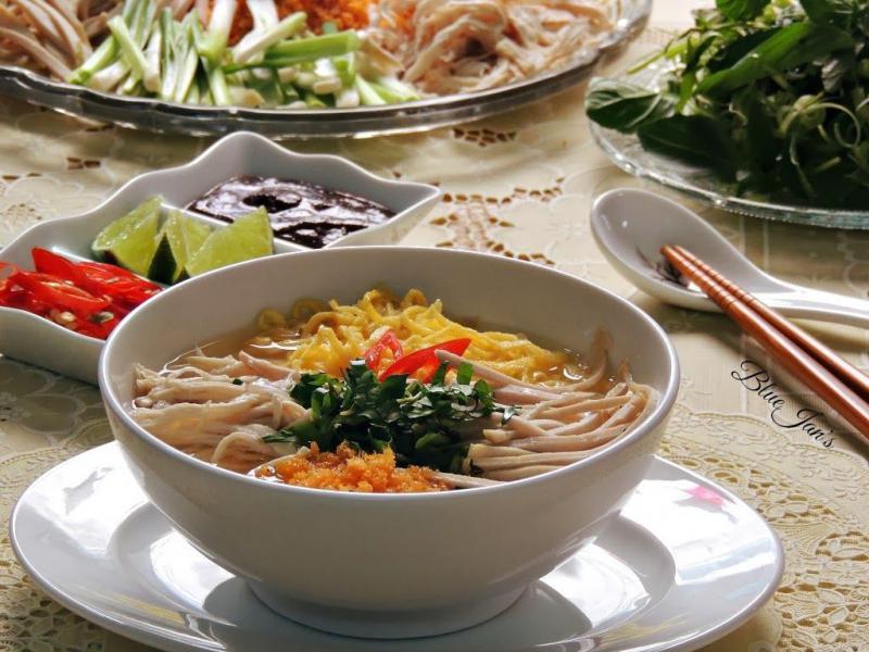 Hanoi Foodie Tour Hanoi Foodie Tour